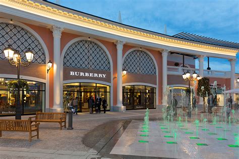 rome outlet shopping village.